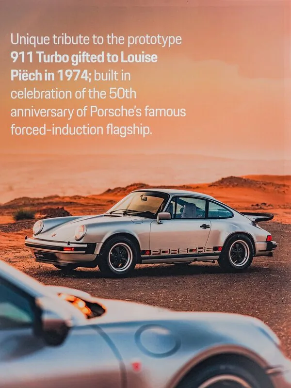 911 Turbo tribute display